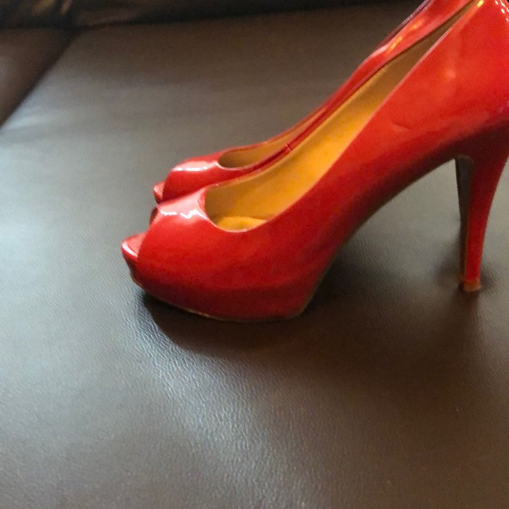Shoes - Picture 3 of 5